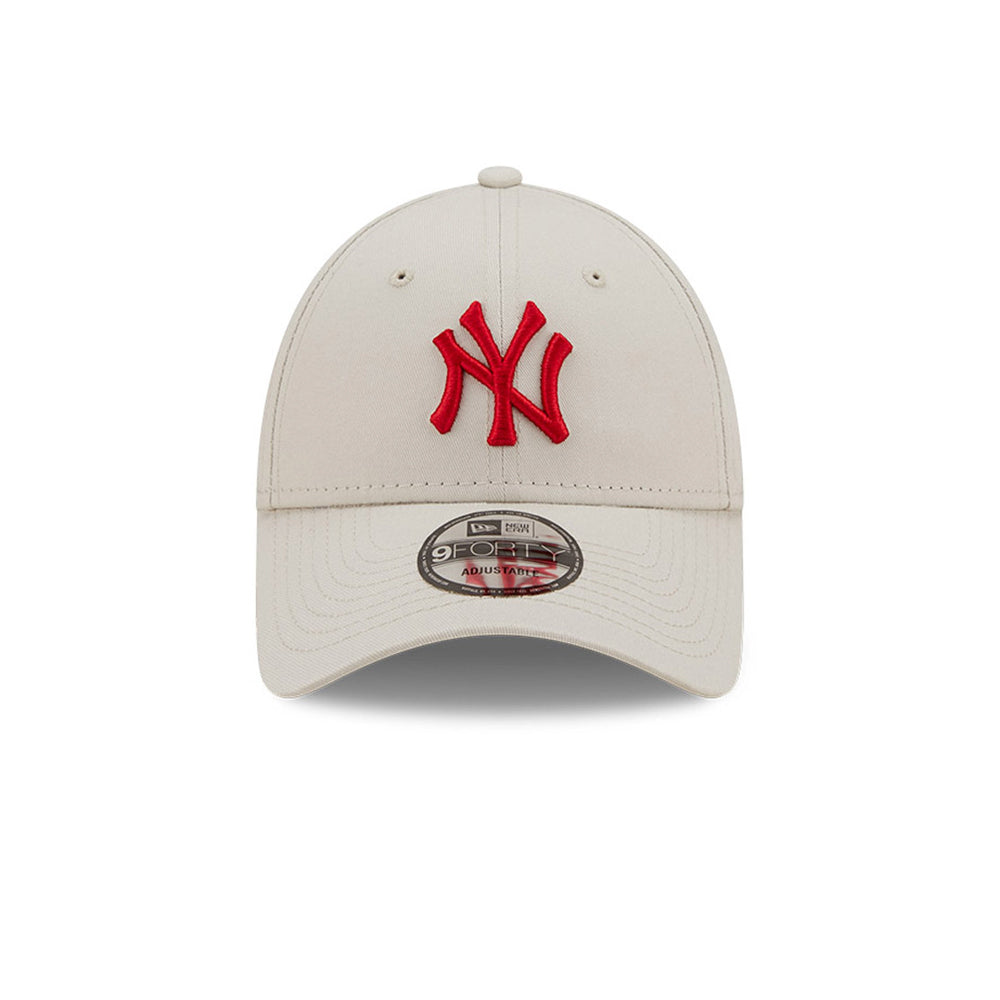 New Era 9FORTY Essential New York Yankees Cap - Red